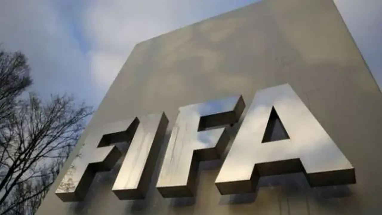 قرار فيفا الجديد بشأن مشاركة مصر وإيران في كأس العالم 2026 بعد أزمة دعم المثلية